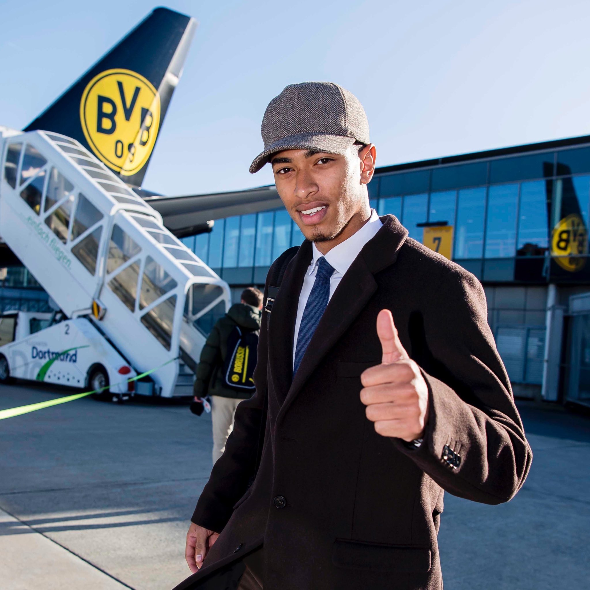 转折点！洛杉矶快船调整名单，德国杯转会期攻防权衡，管理层满意，轮换策略成焦点的简单介绍-爱游戏中国