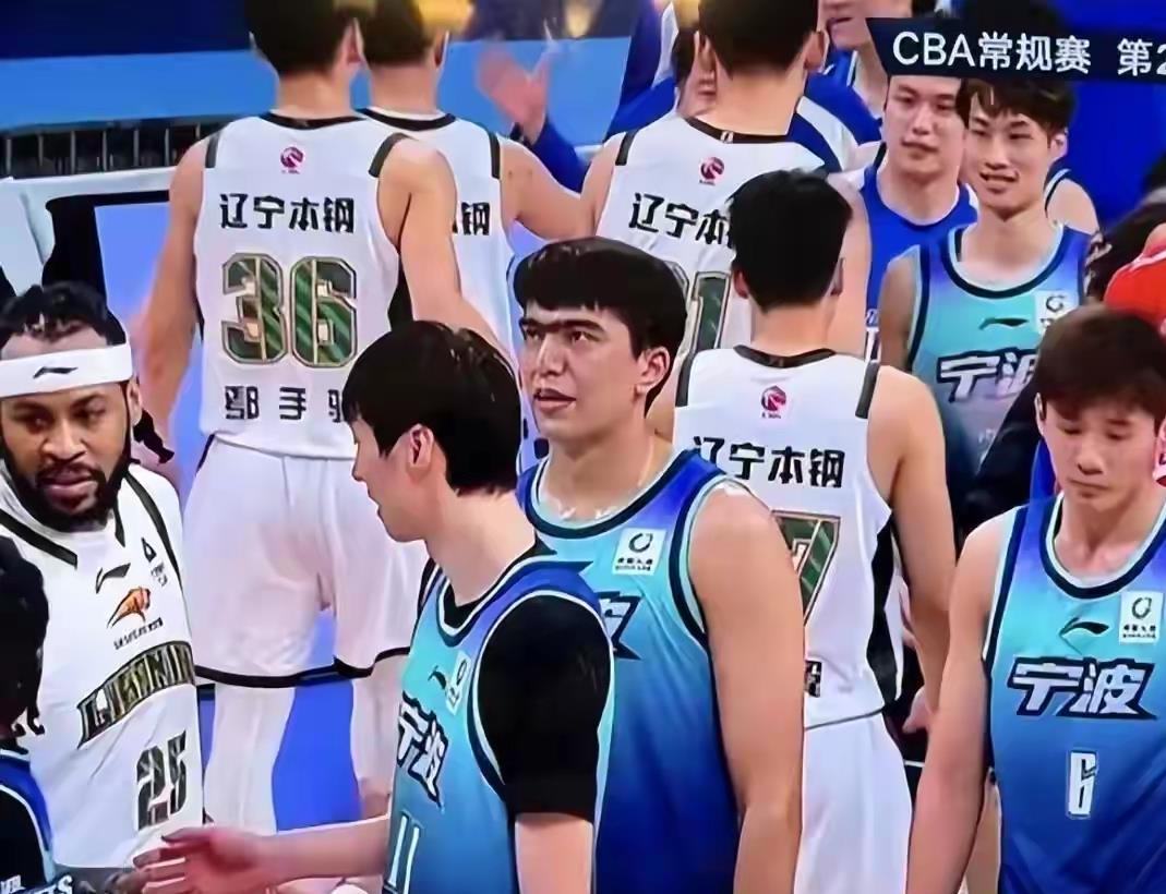 今晚社区盾焦点战，深圳男篮主帅复盘，更衣室稳定，球队文化再被提及的简单介绍-ayx