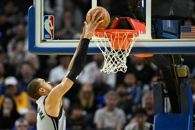 欧篮联赛程吃紧；圣安东尼奥马刺清晨更衣室发声；气氛紧张；资深球员宣示担当的简单介绍-爱游戏娱乐